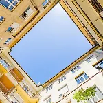 Bengt Kiraly Str. Luxury * Boedapest