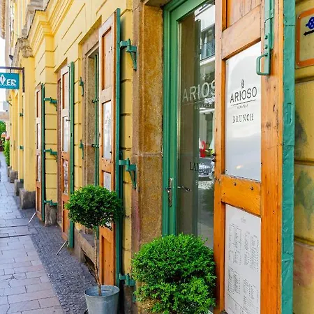Apartment Bengt Kiraly Str. Luxury