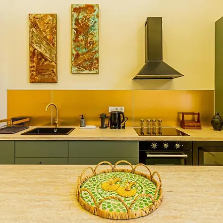 Bengt Kiraly Str. Luxury Appartamento