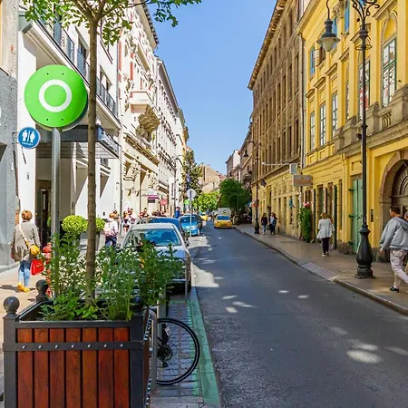 Bengt Kiraly Str. Luxury *