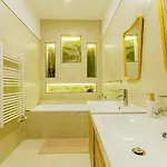شقة Bengt Kiraly Str. Luxury
